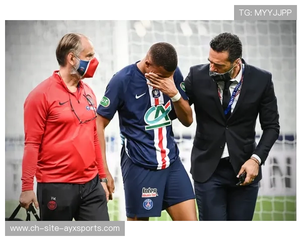 姆巴佩更衣室自拍被删，网友纷纷截图流传